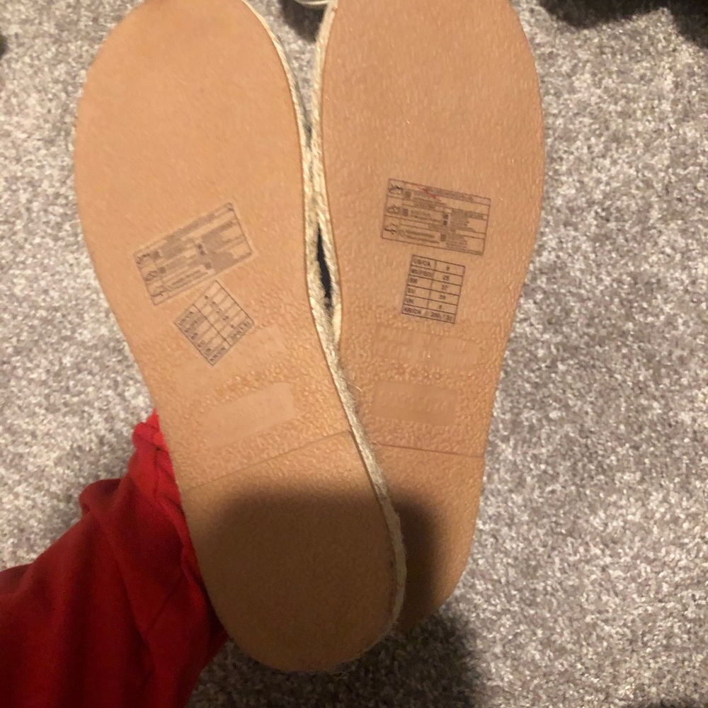 Sandals - Picture 3 of 3